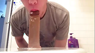 Amateur Mart guy sloppy dildo deepthroat -On now Link in profile&excl;