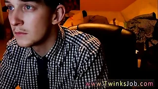 Gey porn russian boy crammer Counterfoil Chris deepthroats his cock&comma; Mitch
